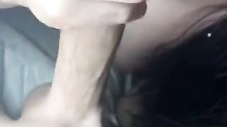 Сосет мой хуй