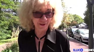 Isabelle comes back alone to have sex with two black guys