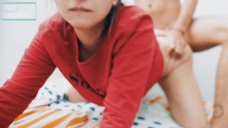 Me Cogi a La Madrastra De Mi Vecino Mientras él Estaba En El Baño - Sexo Amateur