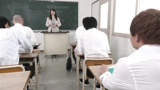 Chisato Shoda, a married woman teacher who gets 10 times wet in a climax class where she can not make a voice