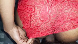 Me Folla De Perrito y no Puedo Evitar Gemir Como Una Puta