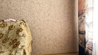 Lux Eva tries on Panties