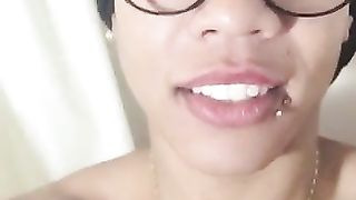 Daddy given Uniqueen a Golden Shower followed by me Peeing