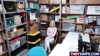 Detective Fucks Swiping Gal Riley Star