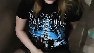 I get Peed on my Body then I Pee on the Floor