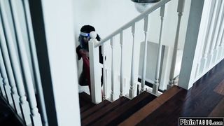 Quarantined ebony invite delivery guy in