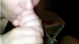 White girl sloppily servicing dick until it cums