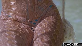 BLACKED – Luscious Blonde Mary seduces her scuba instructor