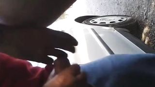 maduro me folla en aparcamiento oldman fuck parking