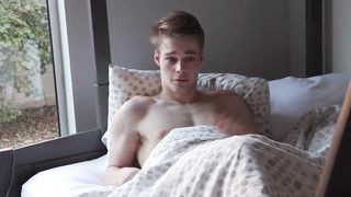 New College Stud Joe Fucks Thick Teen Kourtney!