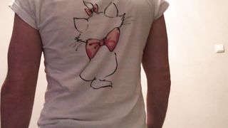 Tgirl undresses and posing