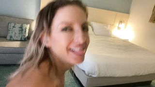 Crossfit MILF Eats Ass then Dominates dick in Amazon