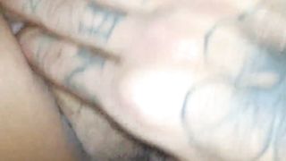 Lunna Vaz enjoys a lot and squirts on Lucão's roll POV