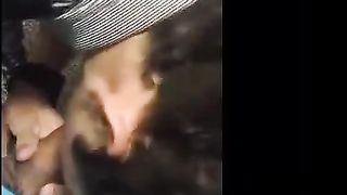 Putaria em banheirao publico