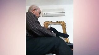 69 yo man from Italy