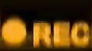 Красивая девушка в общаге