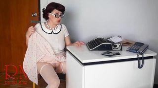 I am your seXretary. Do you wanna be my boss?