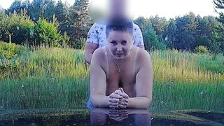 Russian beauty with big tits pays for a taxi, sex with cancer on the hood of a car