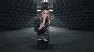 Cheetah Girl Teases Her Sucking Need in a warehouse