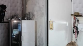 Teens4Cock.Com *** Monster Stretchd Tiener Neemt Dikste Dildo Van De Zaak