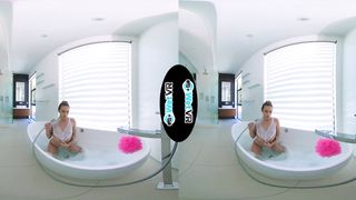 WETVR Bath Creeper Fills Up Step Sister In VR POV