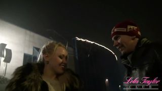 Lola Taylor On Stage Live Show & Outside Blowjob