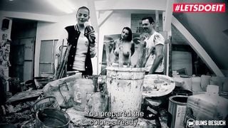 BUMSBESUCH - Thick Porn Star Wild Vicky Gets Painted And Fucked By Artist - LETSDOEIT