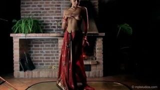 Melena Tara Bollywood Passion