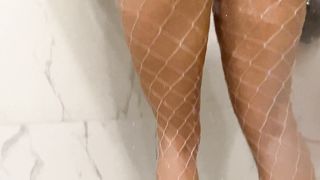 Watched her taking shower ends with intimate sex