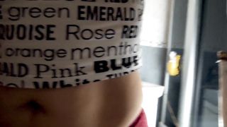 захотелось кончить с утра пораньше.