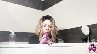Naughty Bitch Drink and Lick Her own Anal Squirt - Extreme Anal