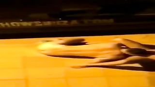 Couple bourre baise en pleine rue a Ibiza !