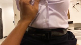 ep.2 "Take off the bag, it's not tired."  Request to remove the bag and go up