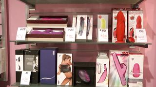 PART1 ON DIT MERCI QUI ? pour la mature aux gros seins et gros cul !