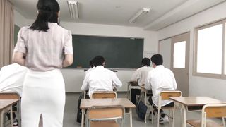 Reiko Seo, a married woman teacher who gets 10 times wet in a climax class where she can't make a voice