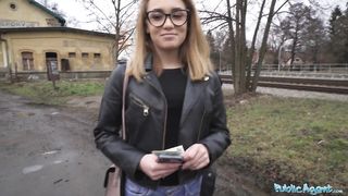 Public Agent Cute teen brunette loves to show her sexual skills