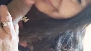 Le doy una rica sorpresa a mi yernito lindo , me encanta engreirlo 