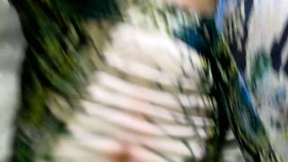 Porno amatoriale Italia - la compagna di scuola si nasconde dentro una scatola per farmi un pompino