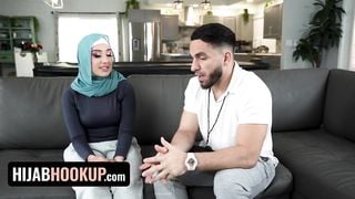 Hijab Hookup - Teen Muslim Soccer Girl Proves Her Perv Coach She Can Handle All Kind Of Balls