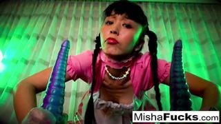 Heavily Tattooed Babe Gets Her Box Munched