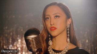 Deeper. Sultry Babe Can't Resist Bbc