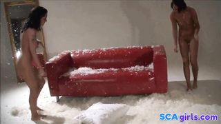 danske Danielle & Sofie striptease