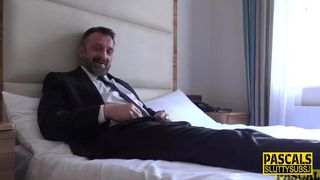 Submissive gets big ass pounded (Pascal White)