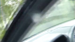 Svensk kvinna suger hane utomhus i Hedemora