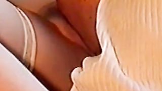 Dansk hustru slikket af husets ven