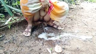 desi nature pissing must watch
