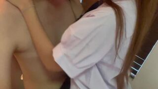 Thai students คลิปไทยหลุดนัดเย็ดไซด์ไลน์ชุดนักเรียน  ขึ้นขย่มควยได้อารมณ์มาก