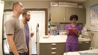 teen-Sexy nurse cum extraction