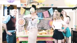 Anya.Olsen.And.Samantha.Hayes.Cinco.De.Pie.O