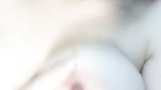 E奶桃桃 露脸+自舔奶头 十分骚淫